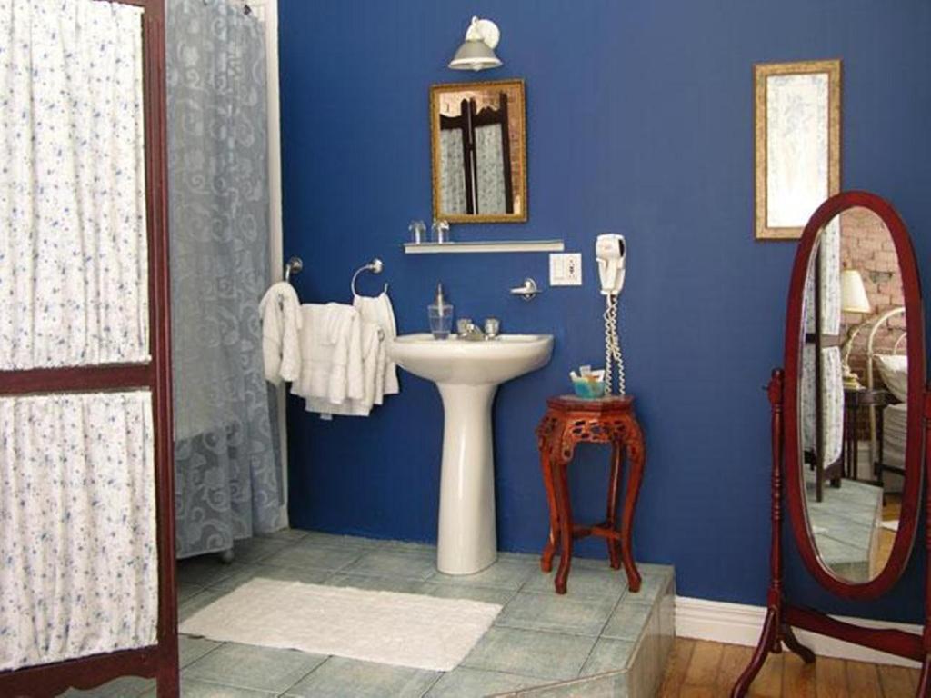 Angelica Blue B&B Montréal Værelse billede